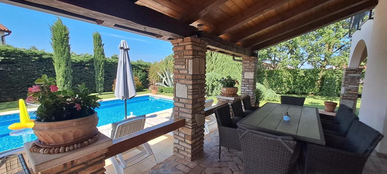Villa Agava Умаг Экстерьер фото